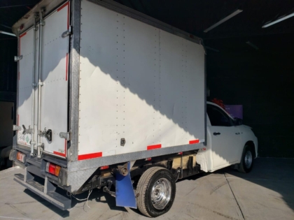CAMIONETA 1 TON CAJA SECA