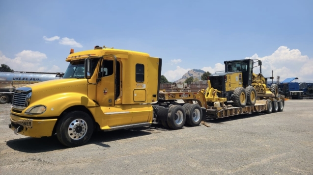 Lowboy cuello desmontable 3 ejes